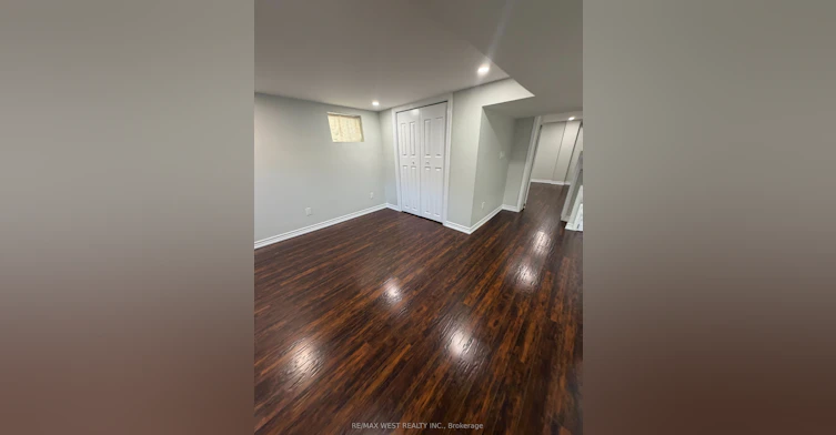 15 Macleod Street, Toronto, ON, M6L 2M7 - 6