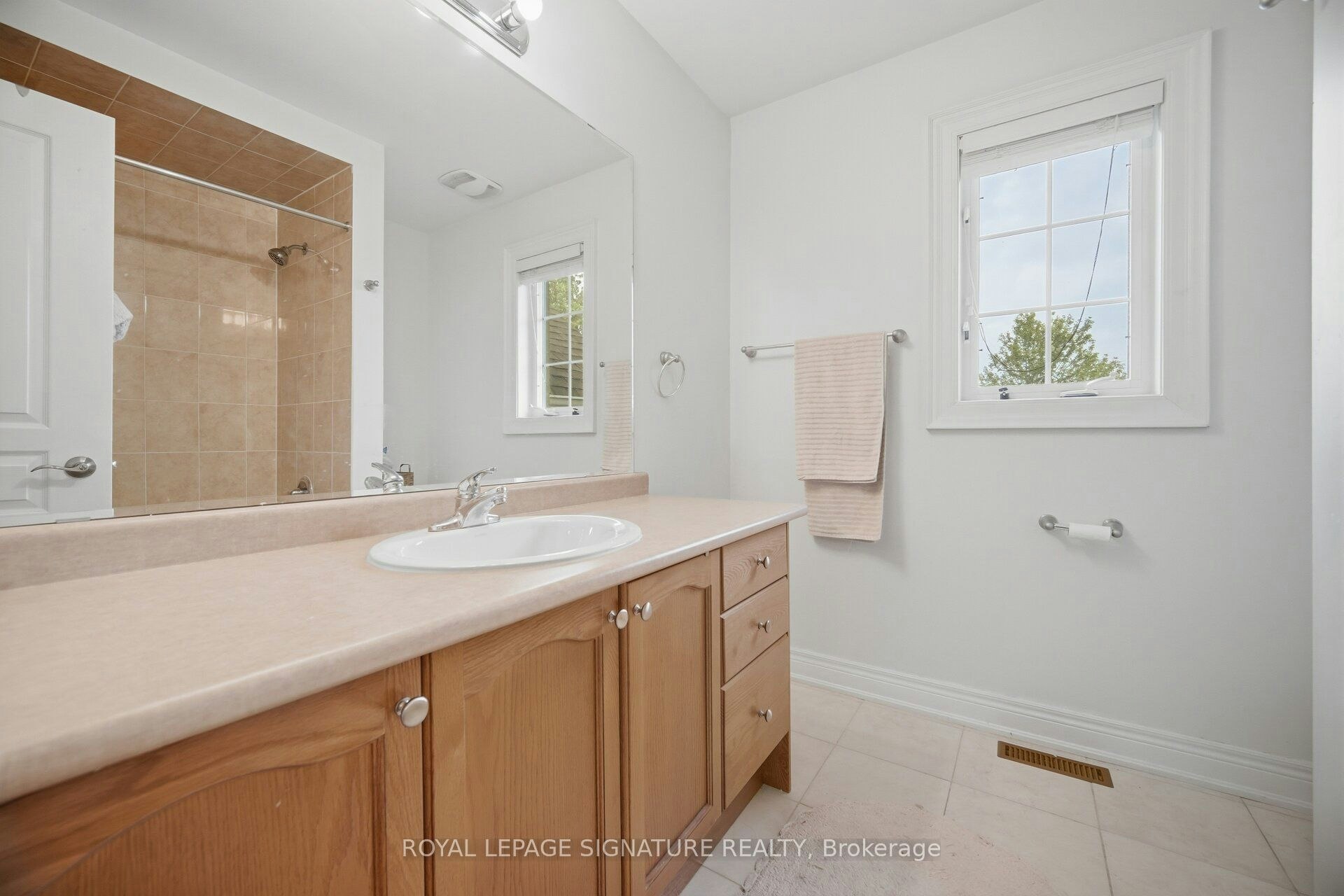1-29 Huntspoint Drive, Brampton, ON, L6P 2E5 - 43