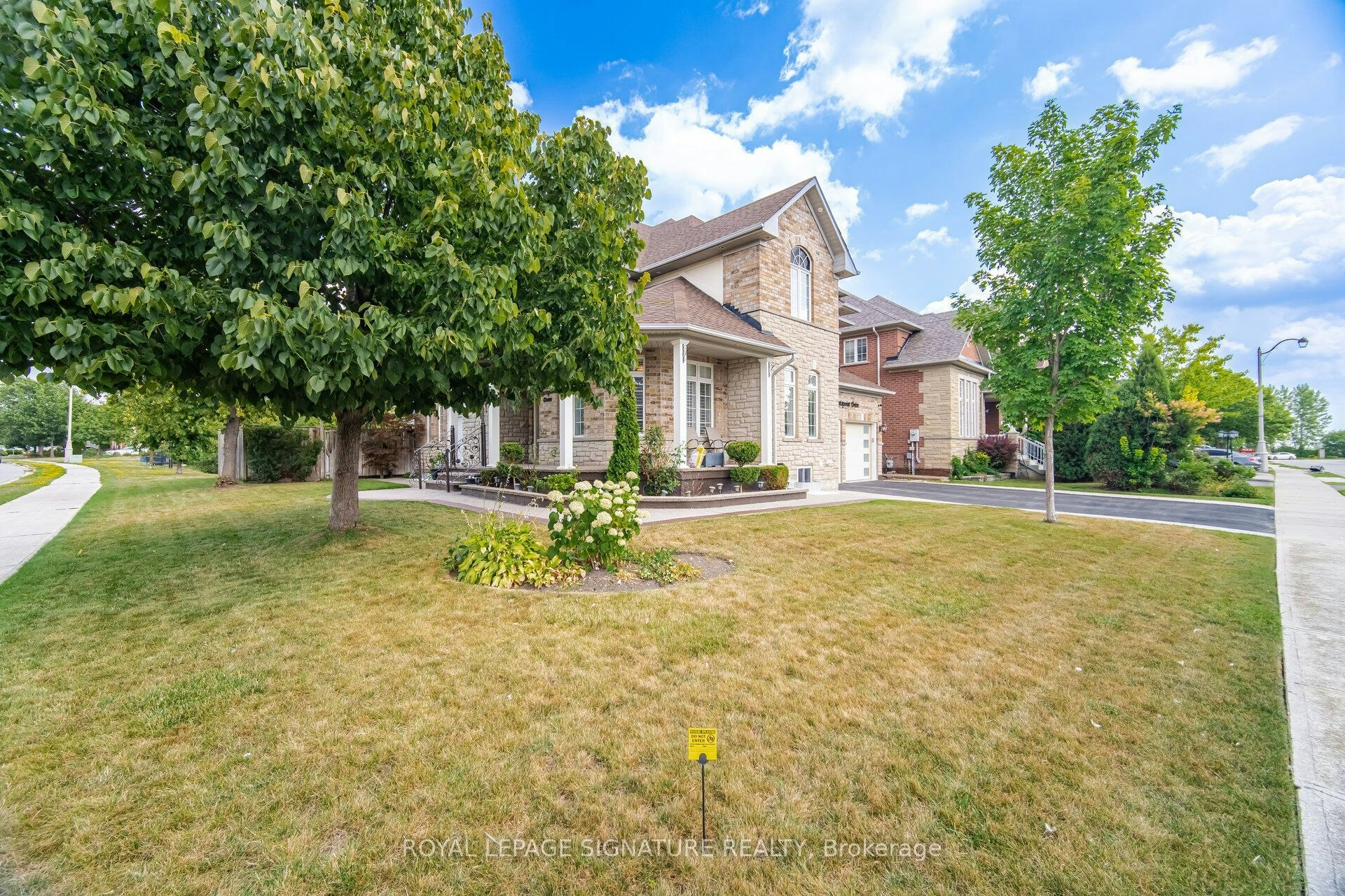 1-29 Huntspoint Drive, Brampton, ON, L6P 2E5 - 2