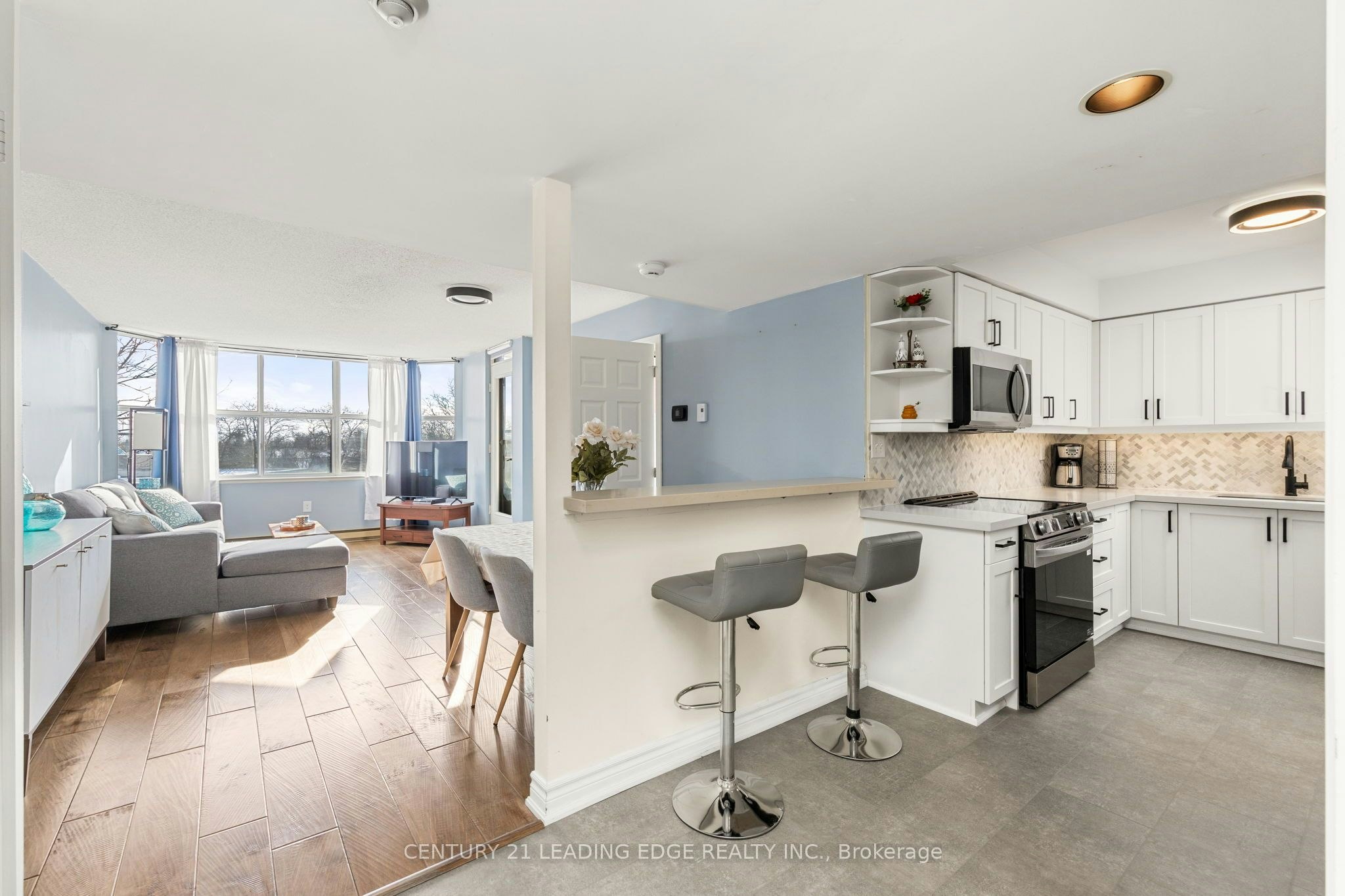 206-2199 Sixth Line, Oakville, ON, L6H 5V3