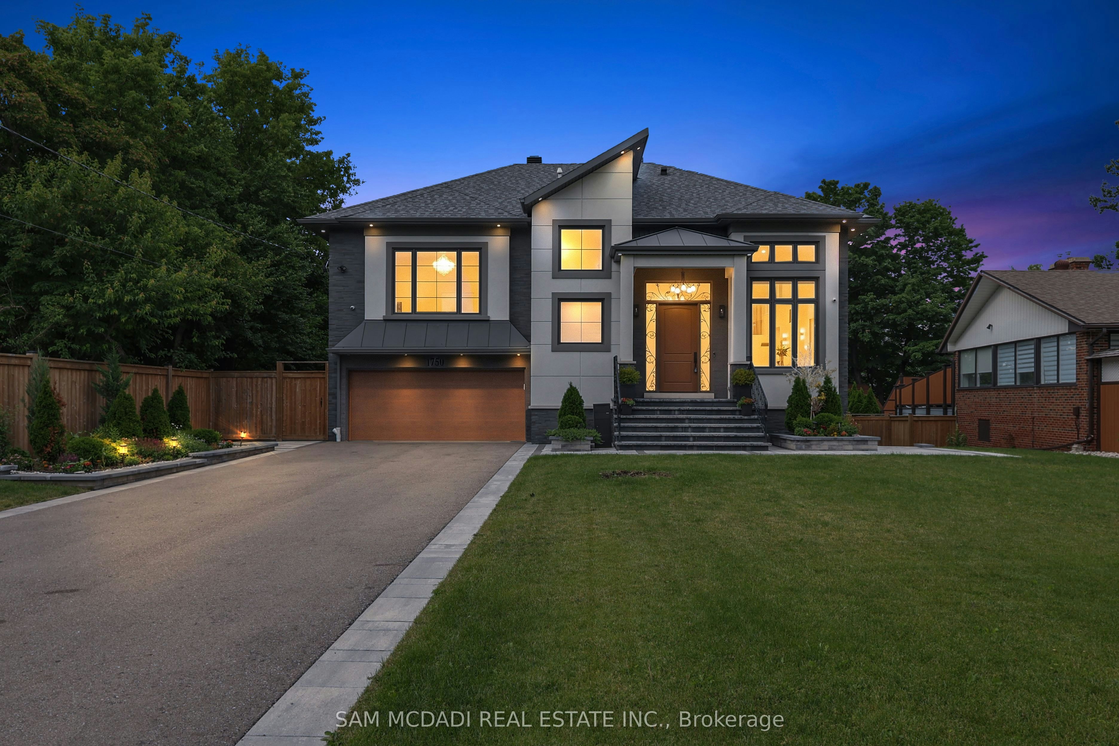 1750 Lincolnshire Boulevard, Mississauga, ON, L5E 2S7