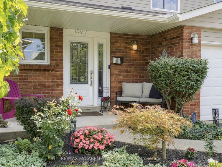 4-3204 New Street, Burlington, ON, L7N 1M8 - 2
