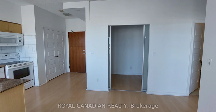 1411-215 Queen Street E, Brampton, ON, L6W 0A9 - 6