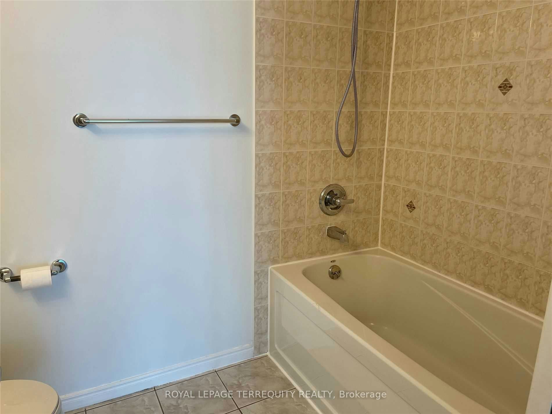 2610-220 Burnhamthorpe Road W, Mississauga, ON, L5B 4N4 - 17