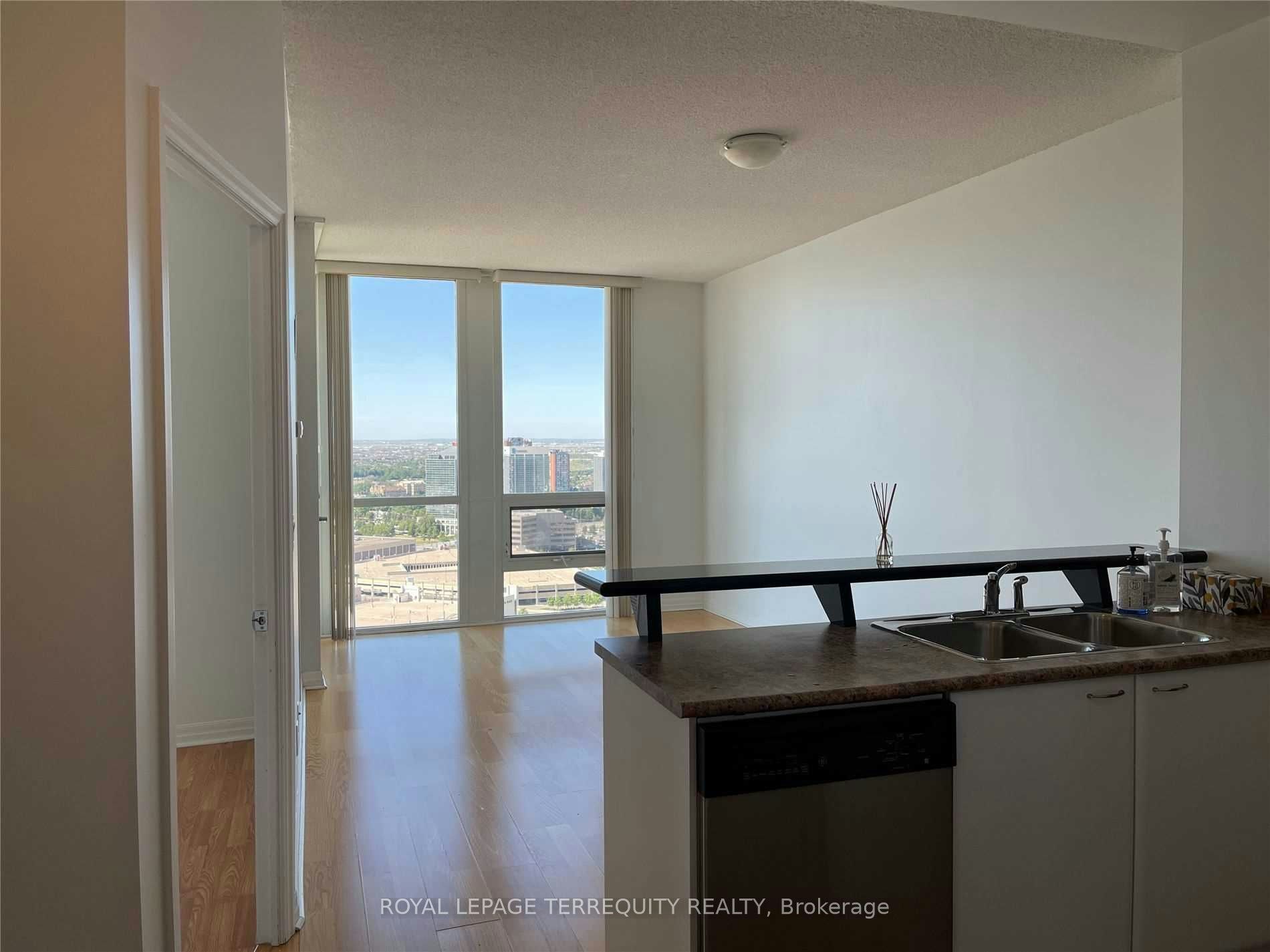 2610-220 Burnhamthorpe Road W, Mississauga, ON, L5B 4N4 - 3