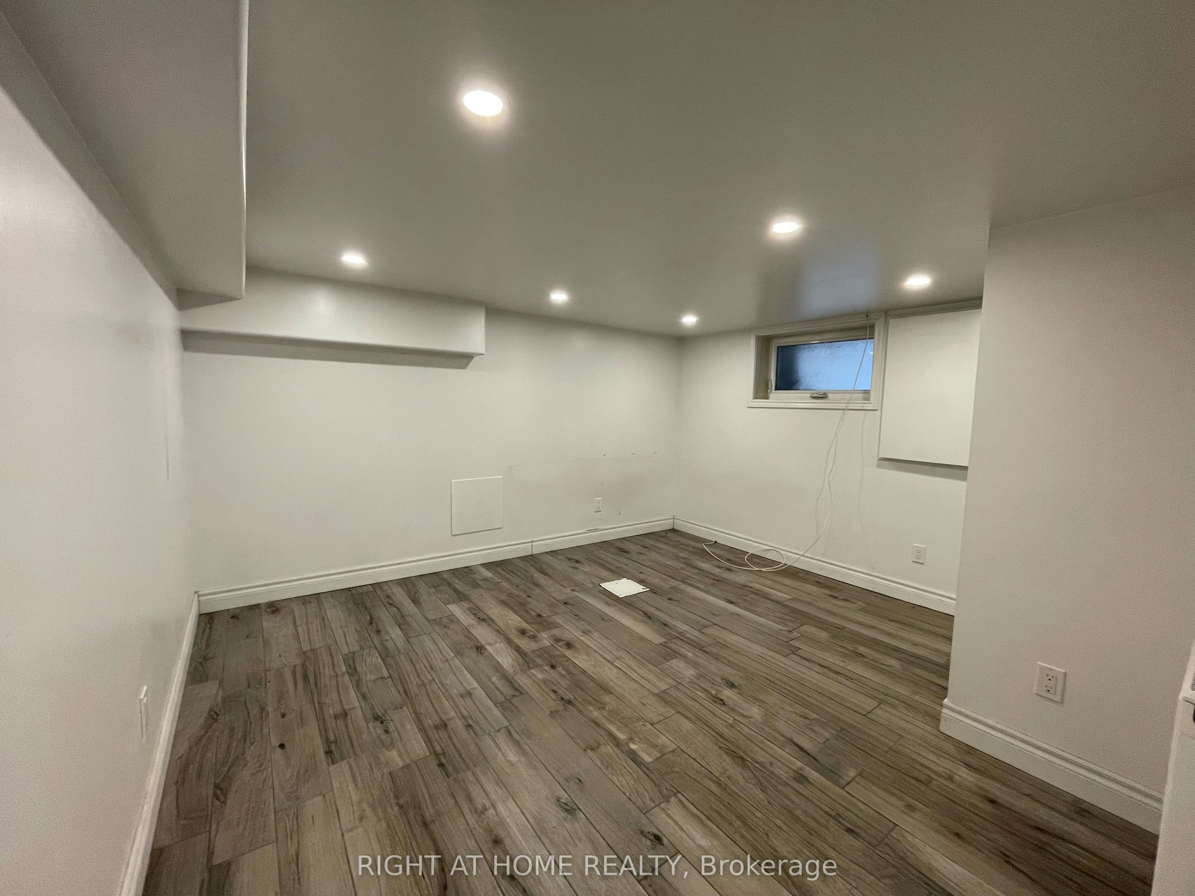 B-755 Dupont Street, Toronto, ON, M6G 1Z5 - 3