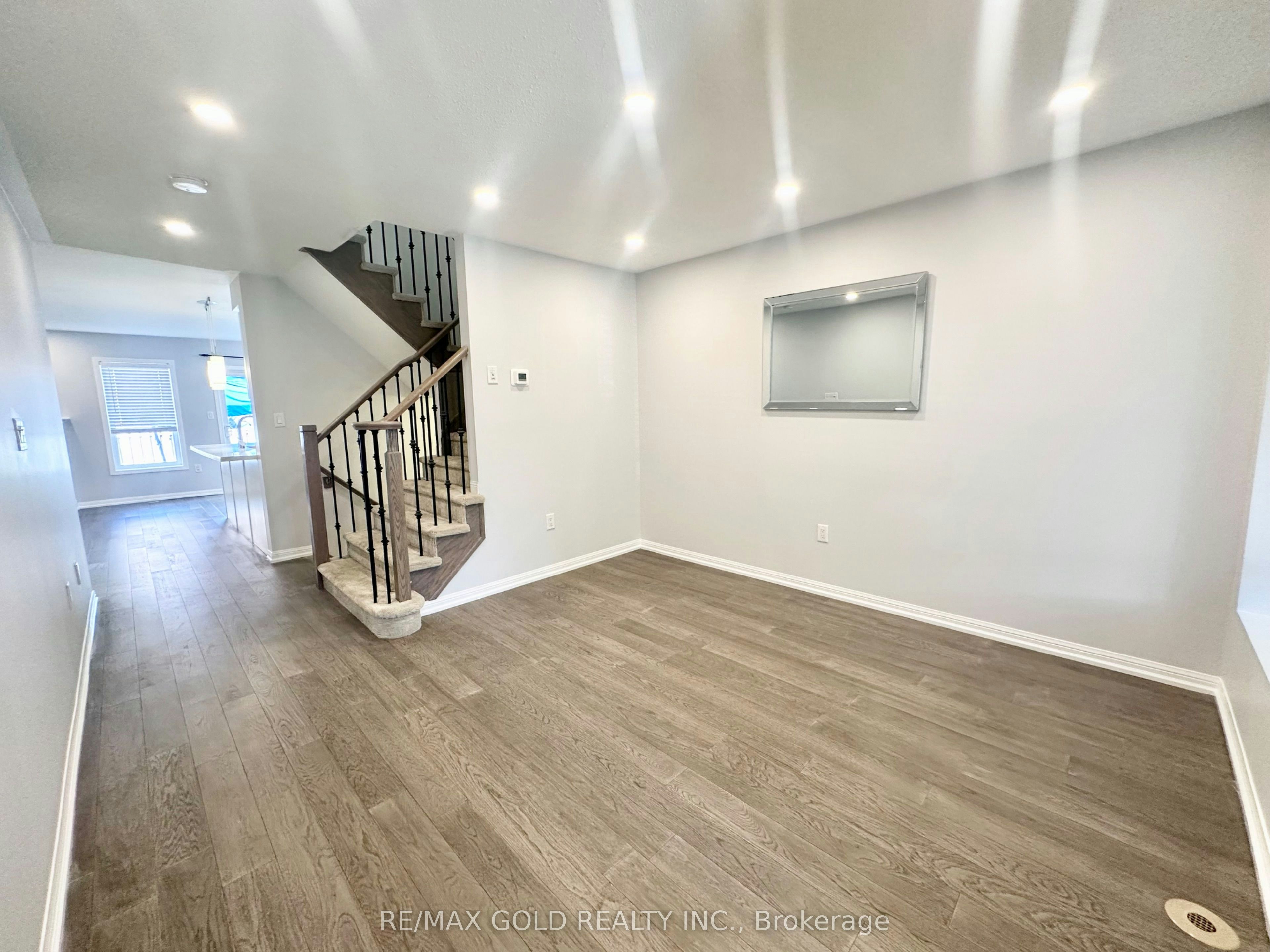 223 Prosser Circle, Milton, ON, L9T 0P6 - 6