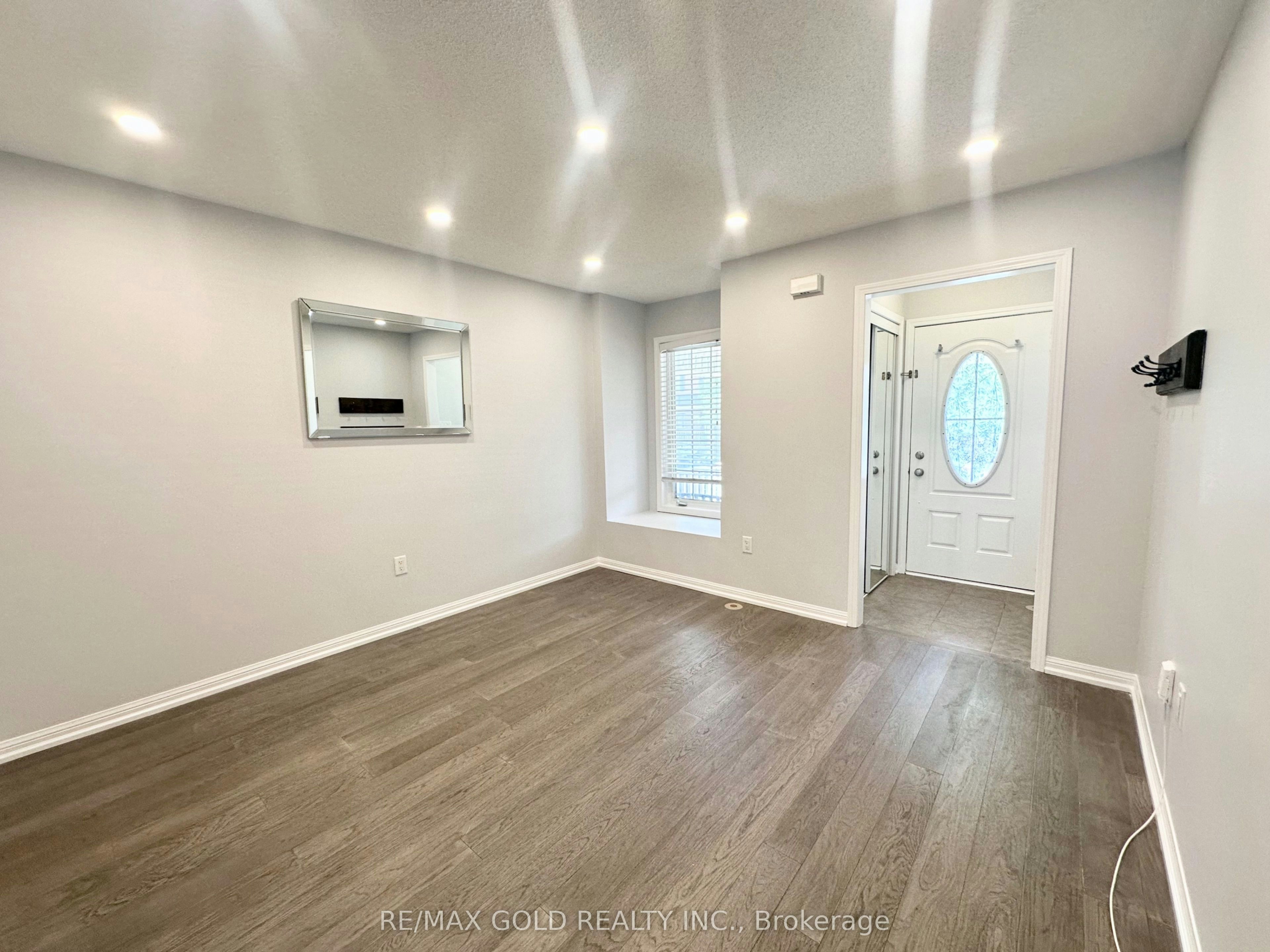 223 Prosser Circle, Milton, ON, L9T 0P6 - 4