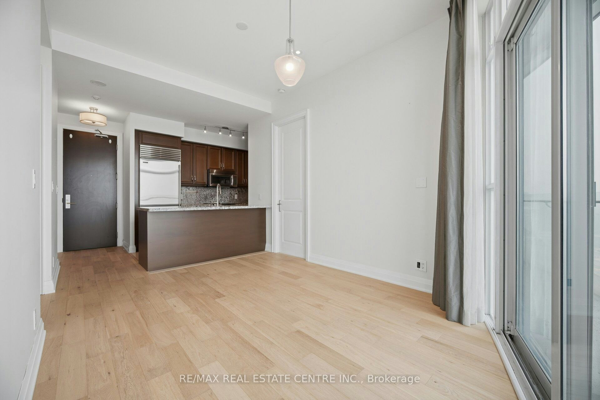 LPH8-50 Absolute Avenue, Mississauga, ON, L4Z 0A9 - 14