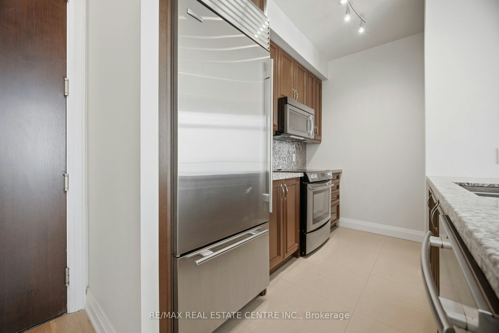 LPH8-50 Absolute Avenue, Mississauga, ON, L4Z 0A9 - 10