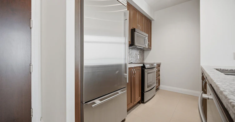 LPH8-50 Absolute Avenue, Mississauga, ON, L4Z 0A9 - 10