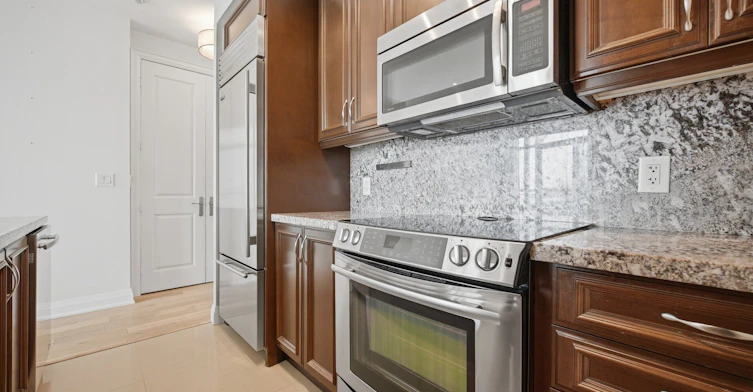 LPH8-50 Absolute Avenue, Mississauga, ON, L4Z 0A9 - 11
