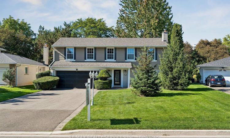 16 Malvern Court