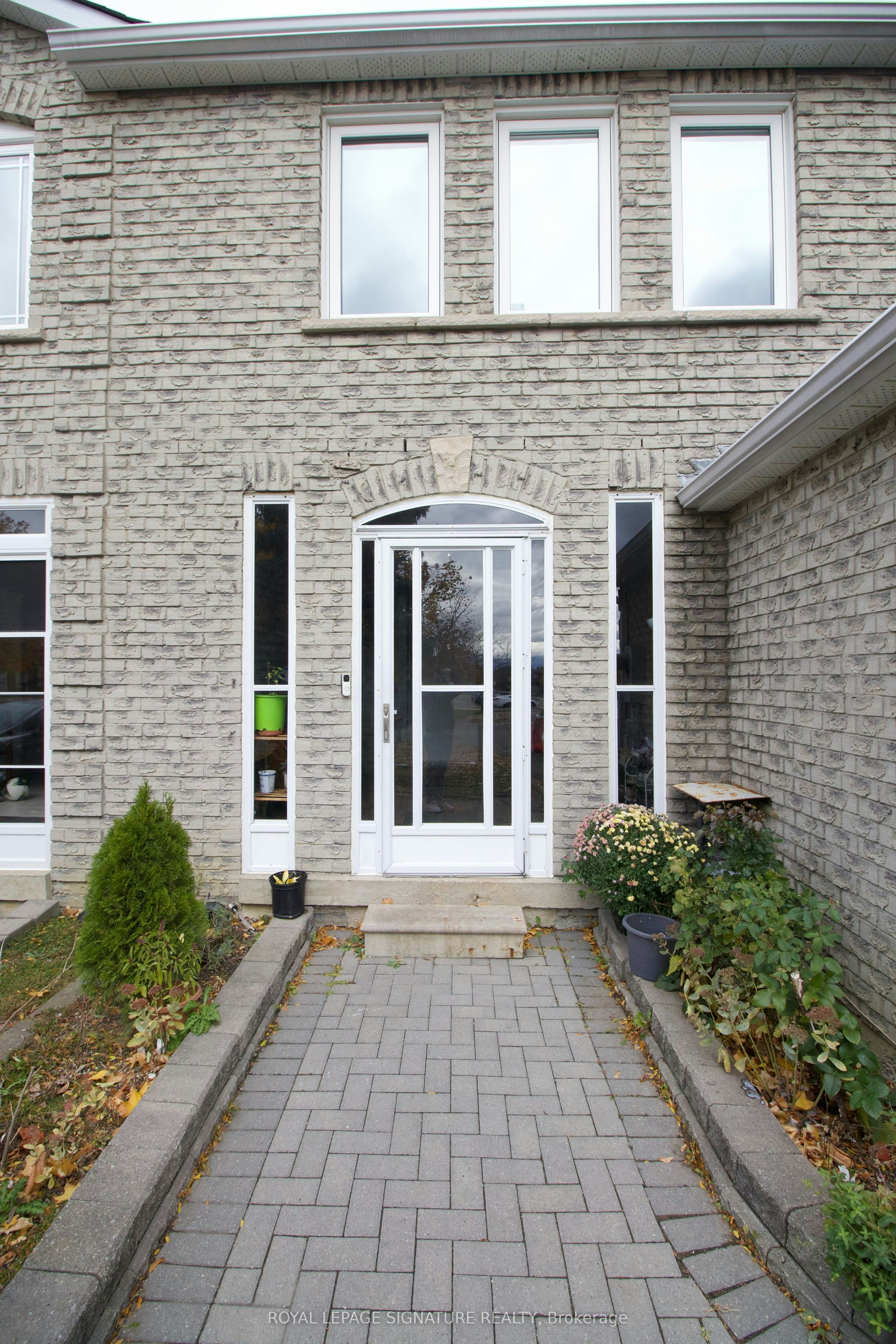 5125 Salishan Circle, Mississauga, ON, L5R 3E8 - 9