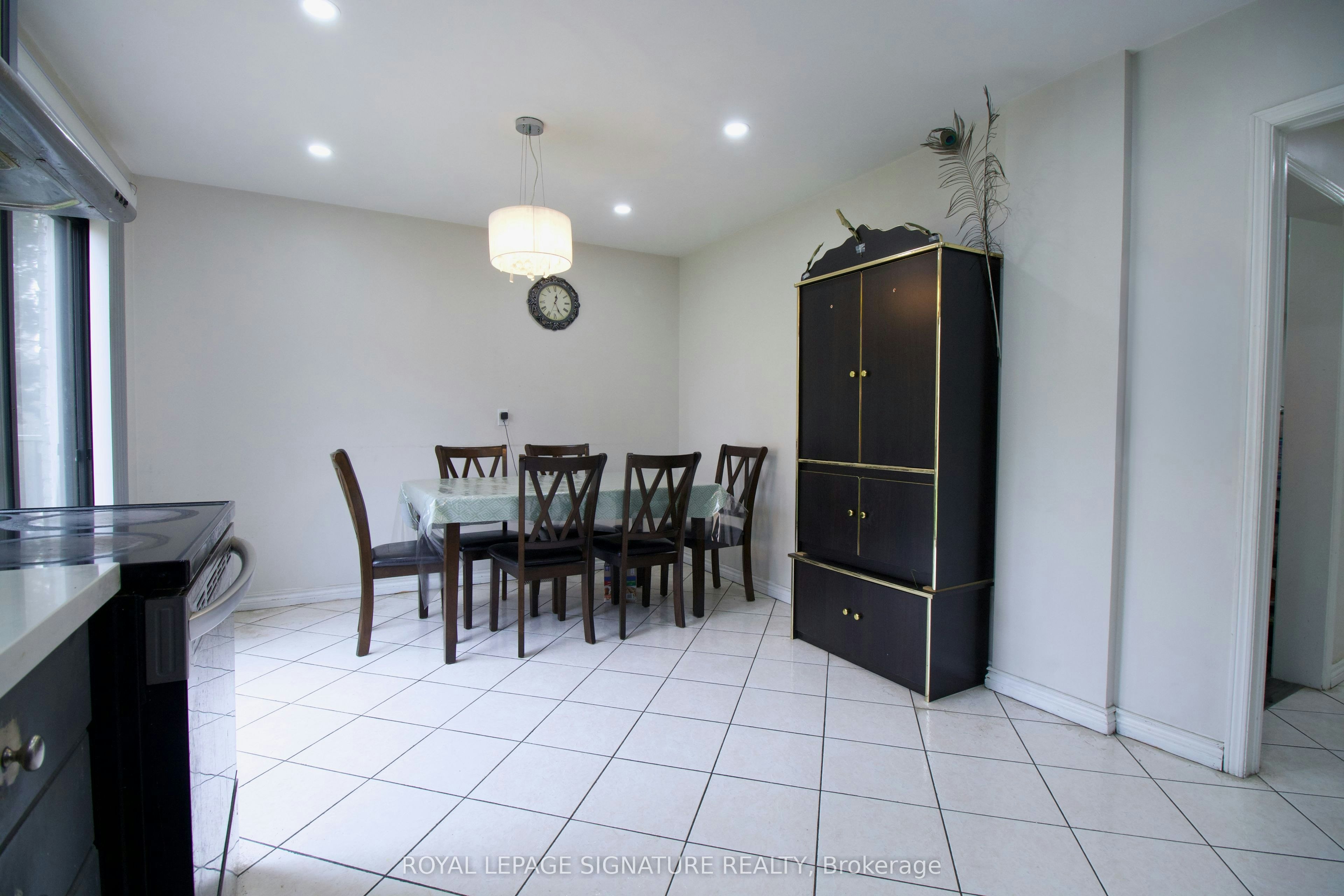 5125 Salishan Circle, Mississauga, ON, L5R 3E8 - 18
