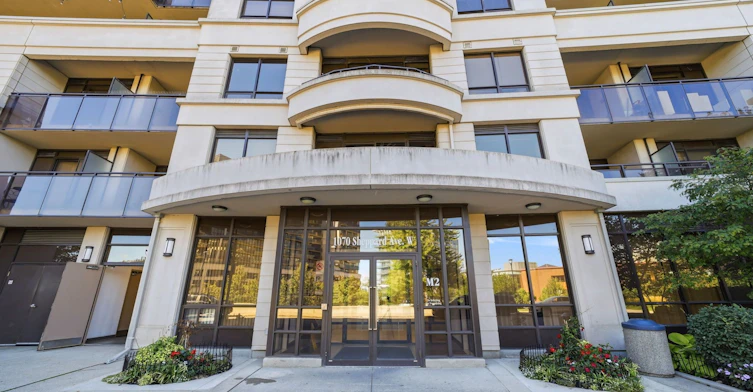 307-1070 Sheppard Avenue W, Toronto, ON, M3J 0G8 - 2