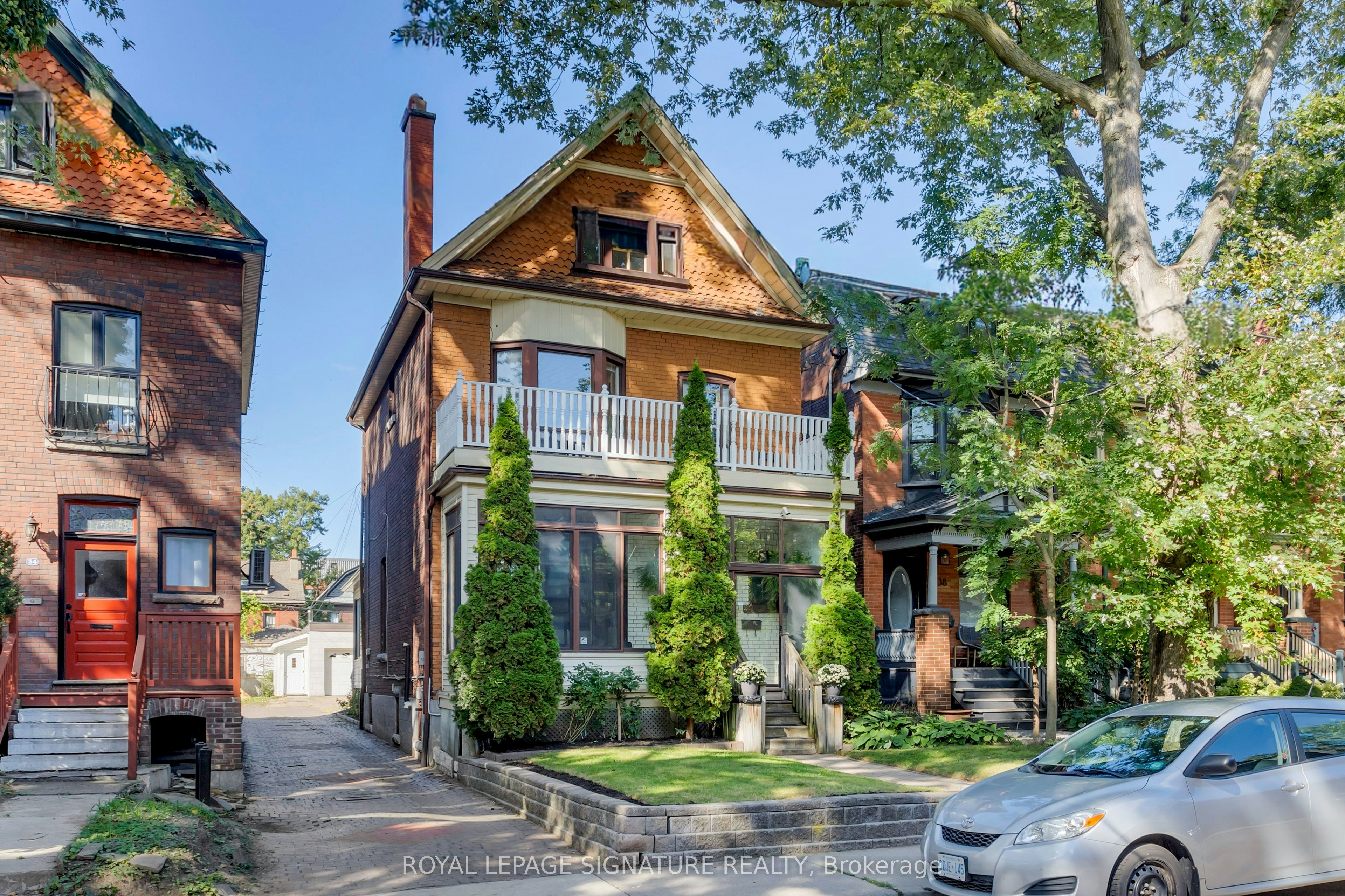 36 Cowan Avenue, Toronto, ON, M6K 2N4