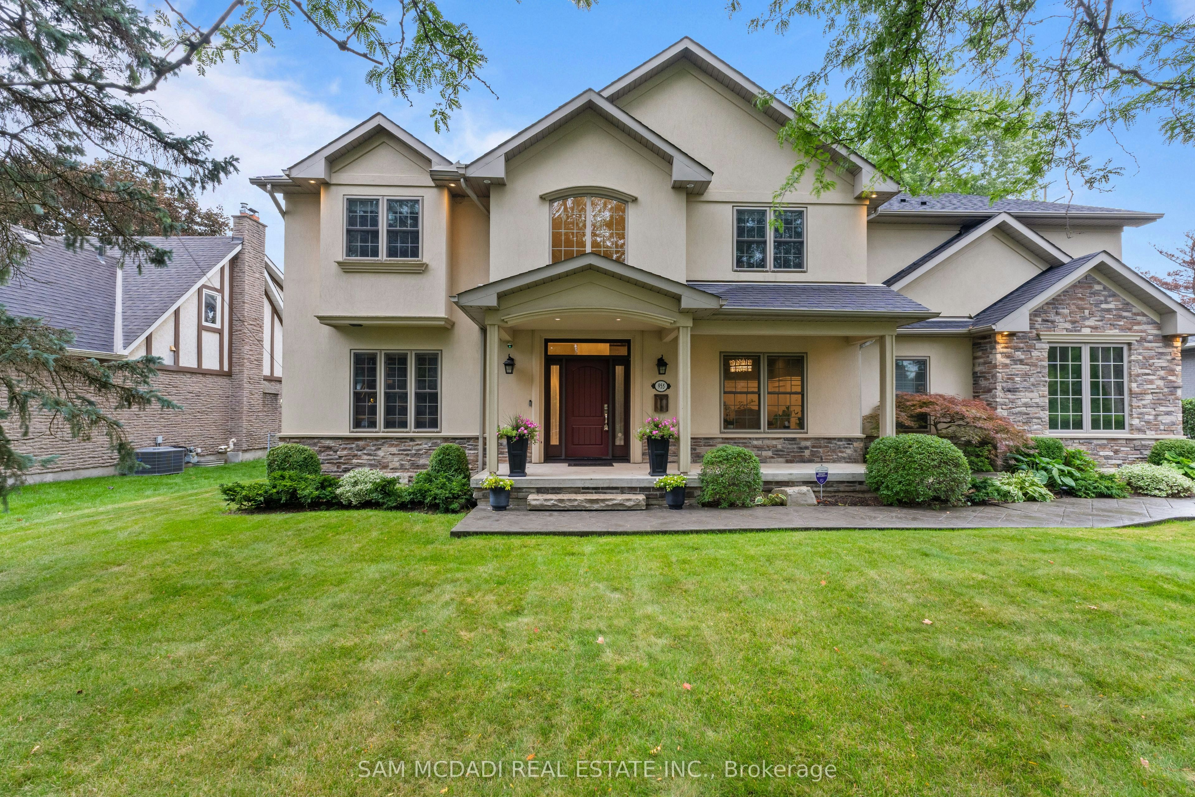 955 Caldwell Avenue, Mississauga, ON, L5H 1Z2