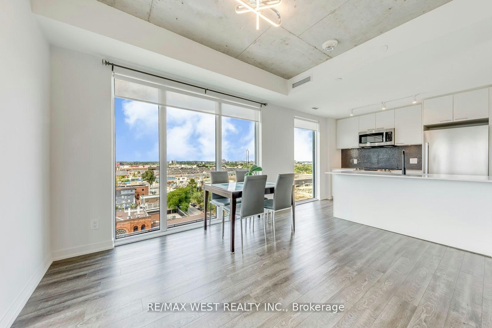 910-1808 St Clair Avenue W, Toronto, ON, M6N 0C1 - 14