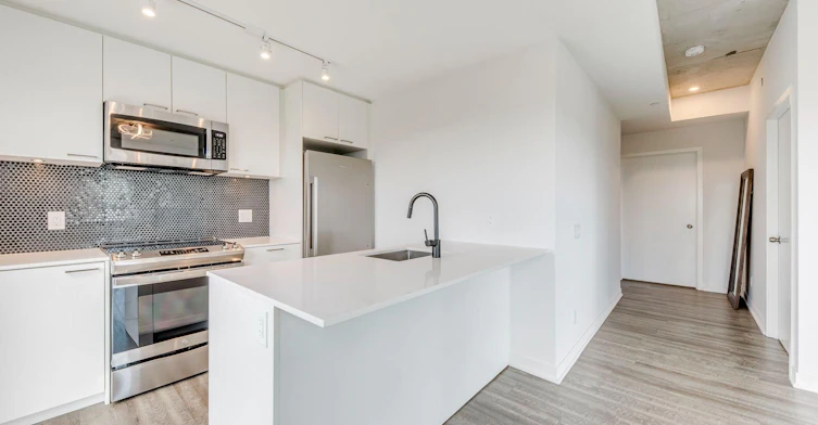 910-1808 St Clair Avenue W, Toronto, ON, M6N 0C1 - 18