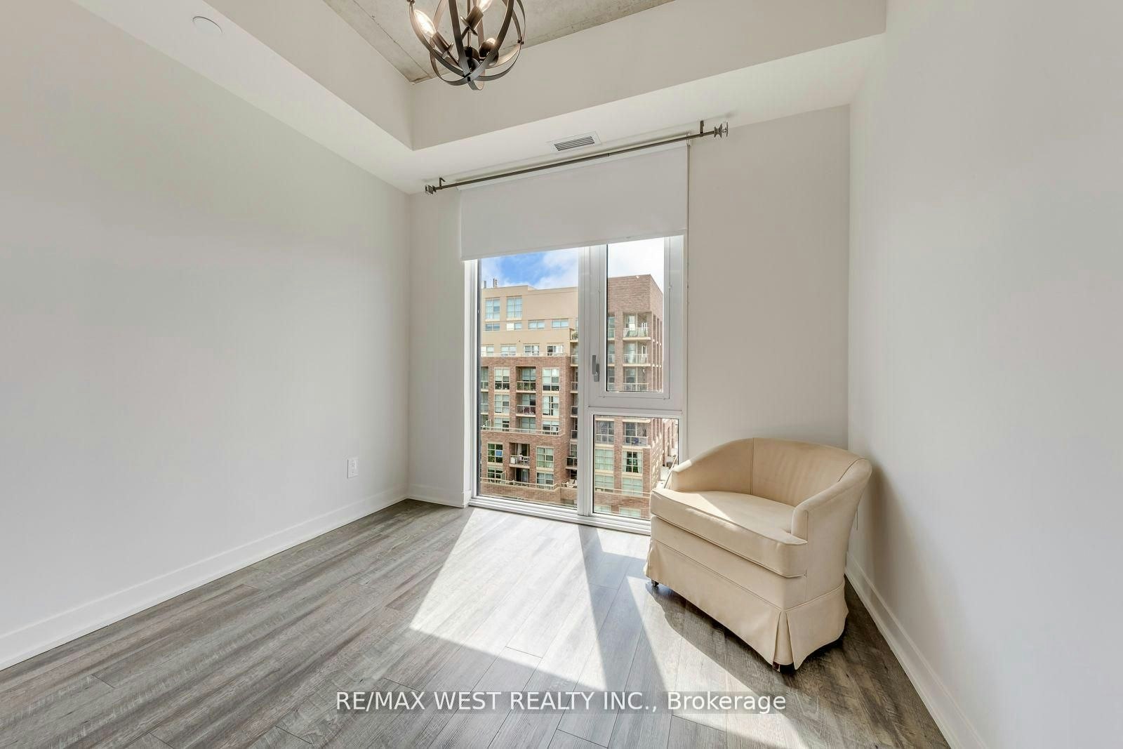 910-1808 St Clair Avenue W, Toronto, ON, M6N 0C1 - 27