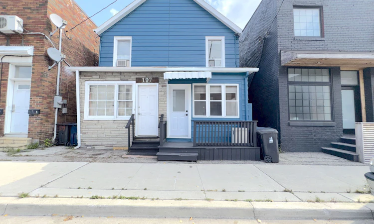 195 Islington Avenue