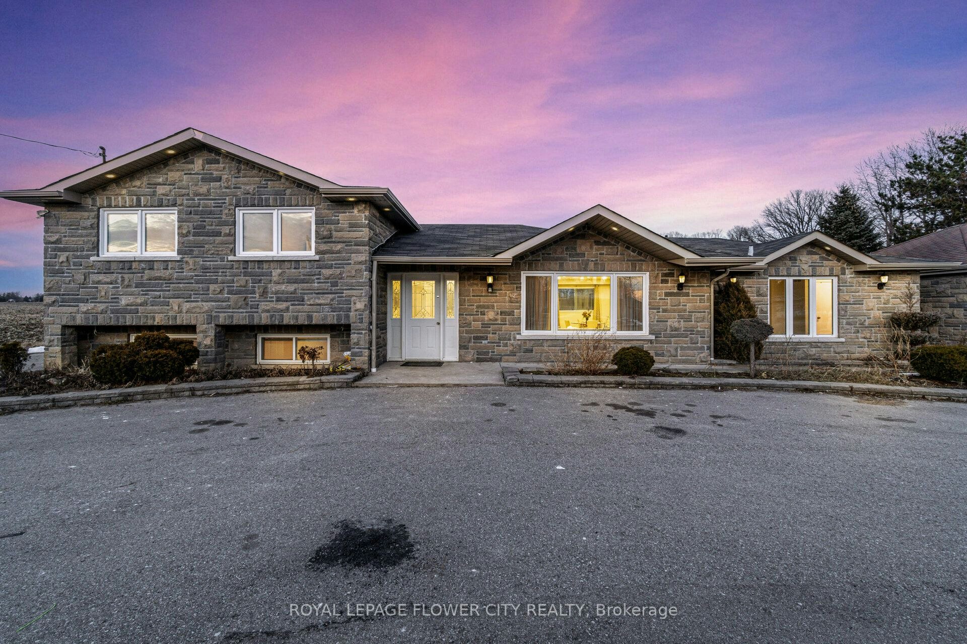 12821 Heritage Road, Caledon, ON, L7C 1T9