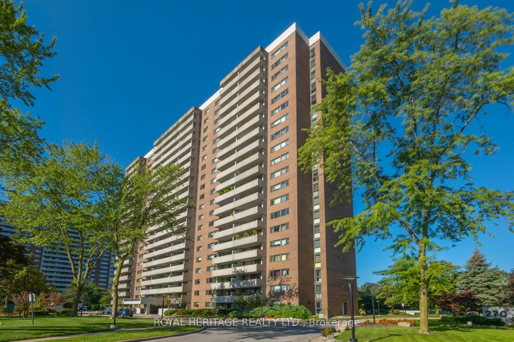 104-260 Scarlett Road, Toronto, ON, M6N 4X6