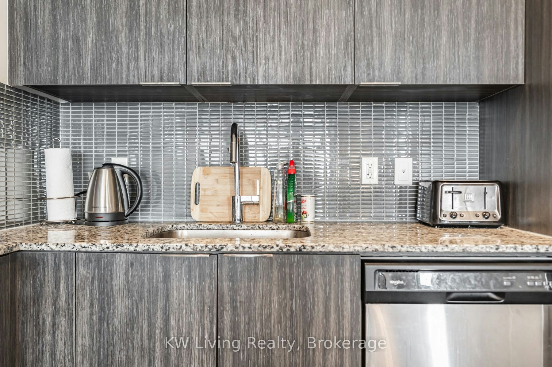 226-30 Shore Breeze Drive, Toronto, ON, M8V 1A1 - 3