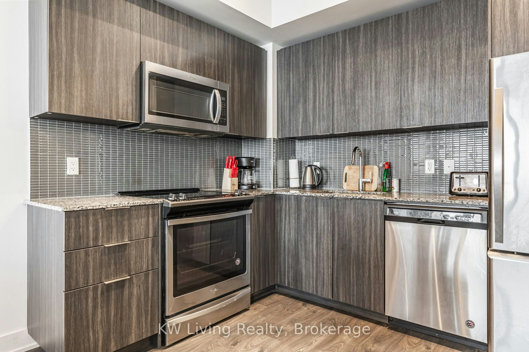 226-30 Shore Breeze Drive, Toronto, ON, M8V 1A1 - 4