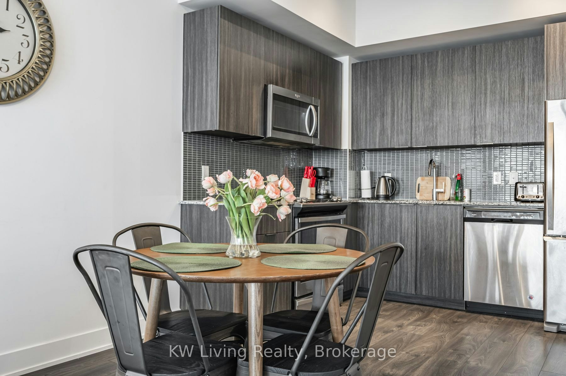 226-30 Shore Breeze Drive, Toronto, ON, M8V 1A1 - 5