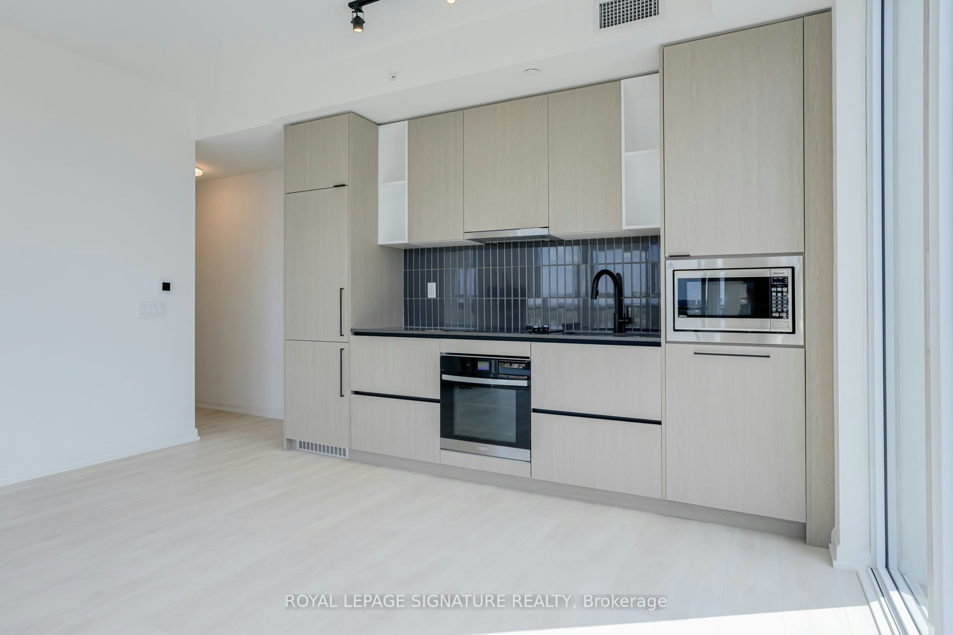 1404-1285 Dupont Street, Toronto, ON, M6H 0E3 - 13