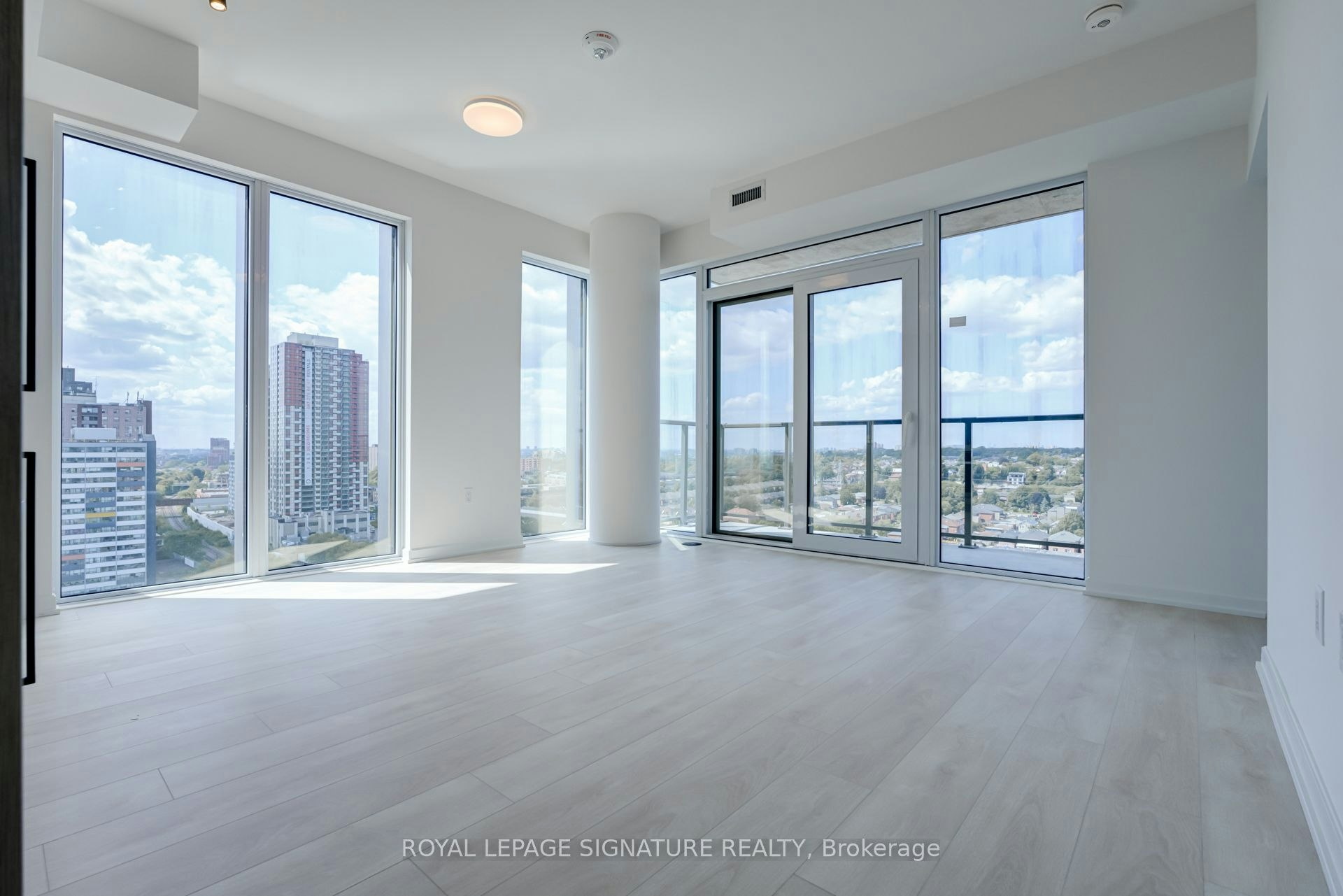 1404-1285 Dupont Street, Toronto, ON, M6H 0E3