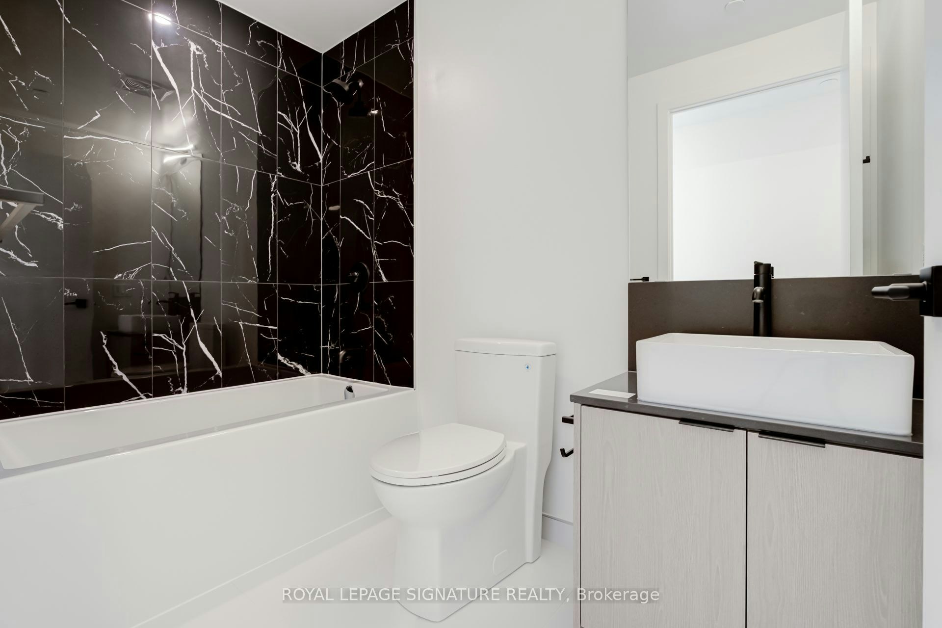 1404-1285 Dupont Street, Toronto, ON, M6H 0E3 - 24