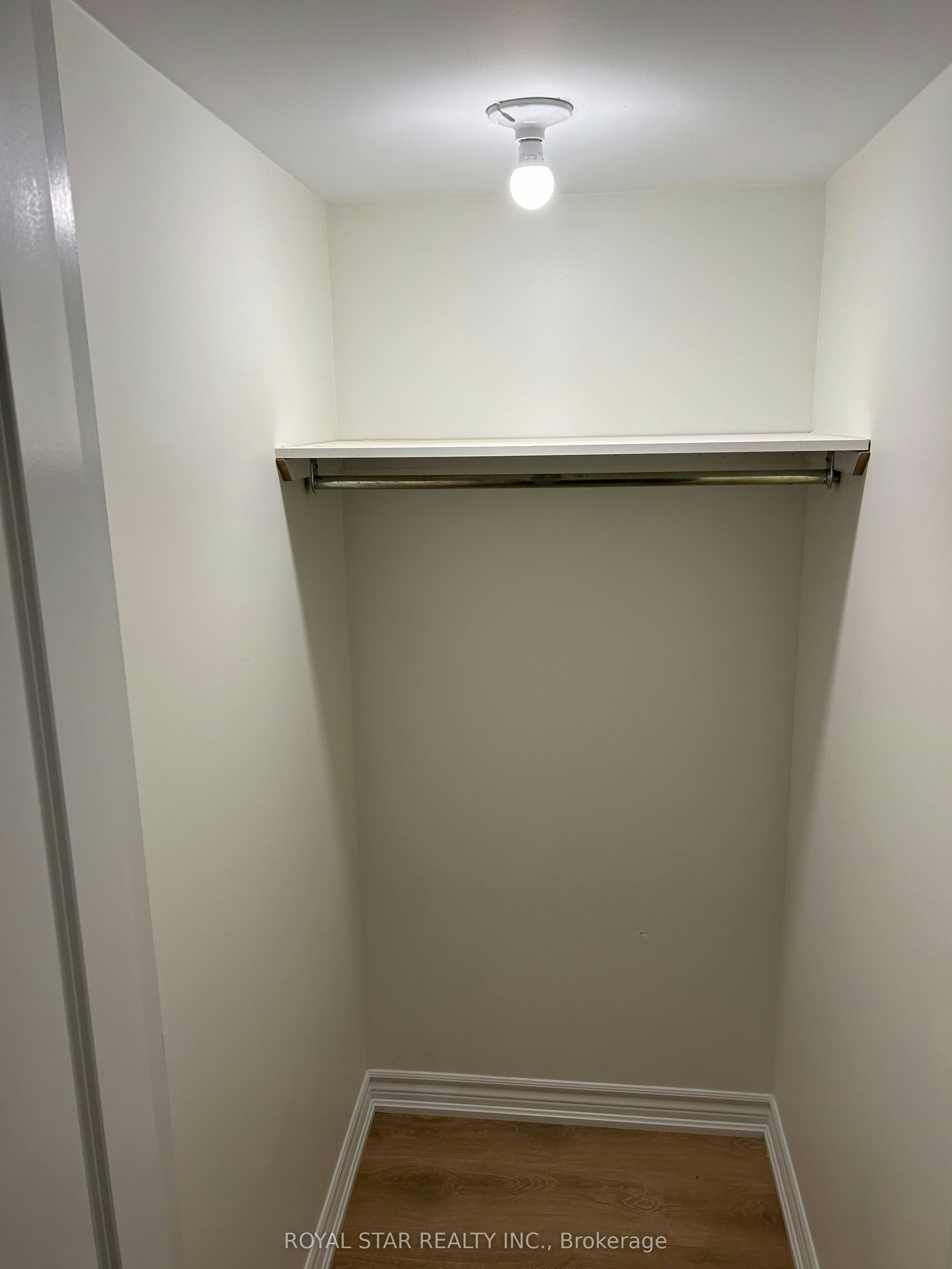 Bsmt-31 Hallaran Road, Oakville, ON, L6H 0Z8 - 16