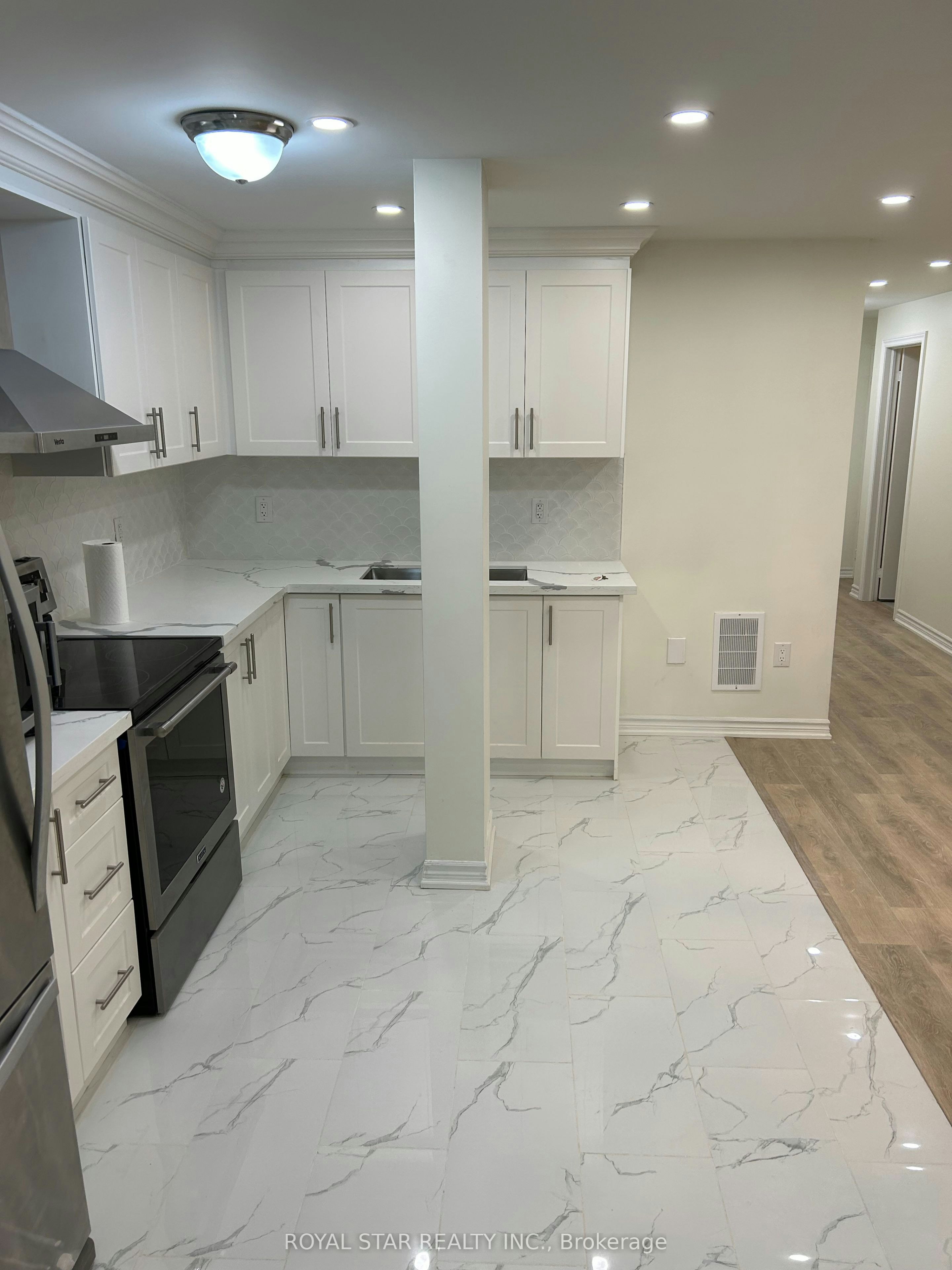Bsmt-31 Hallaran Road, Oakville, ON, L6H 0Z8 - 8
