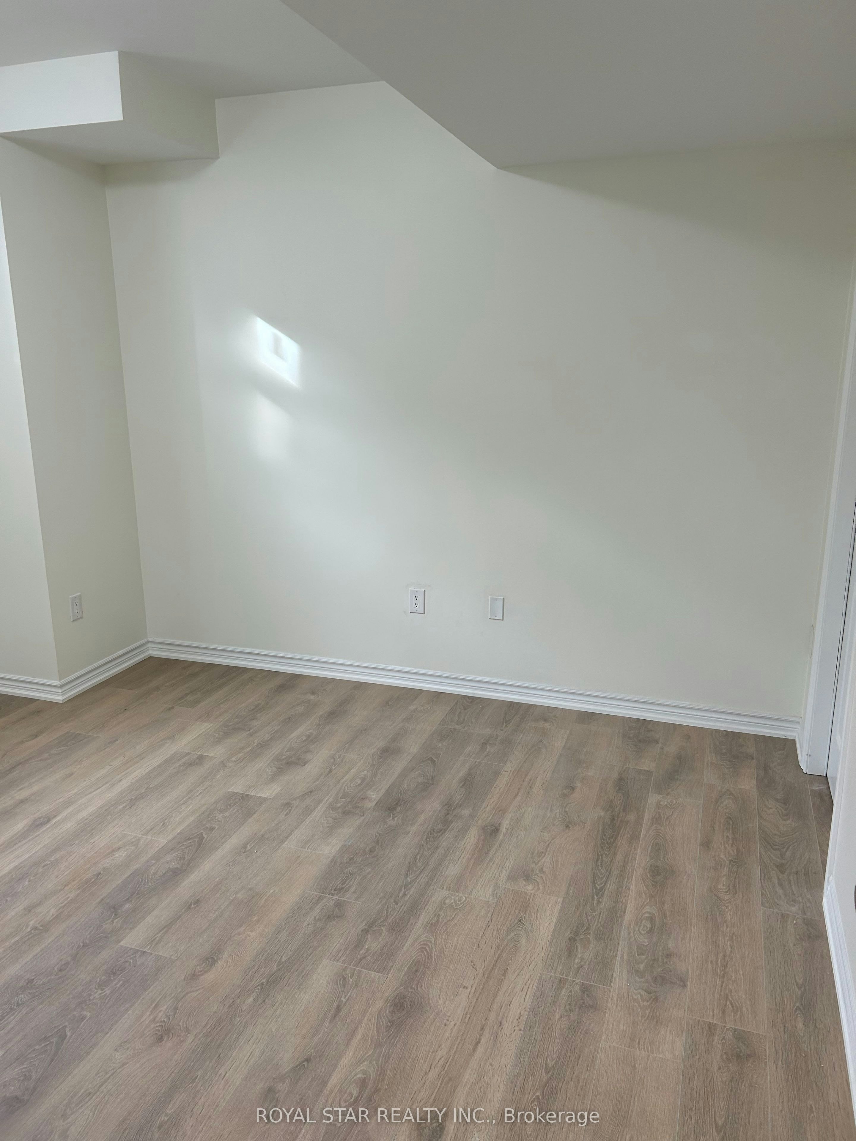 Bsmt-31 Hallaran Road, Oakville, ON, L6H 0Z8 - 12