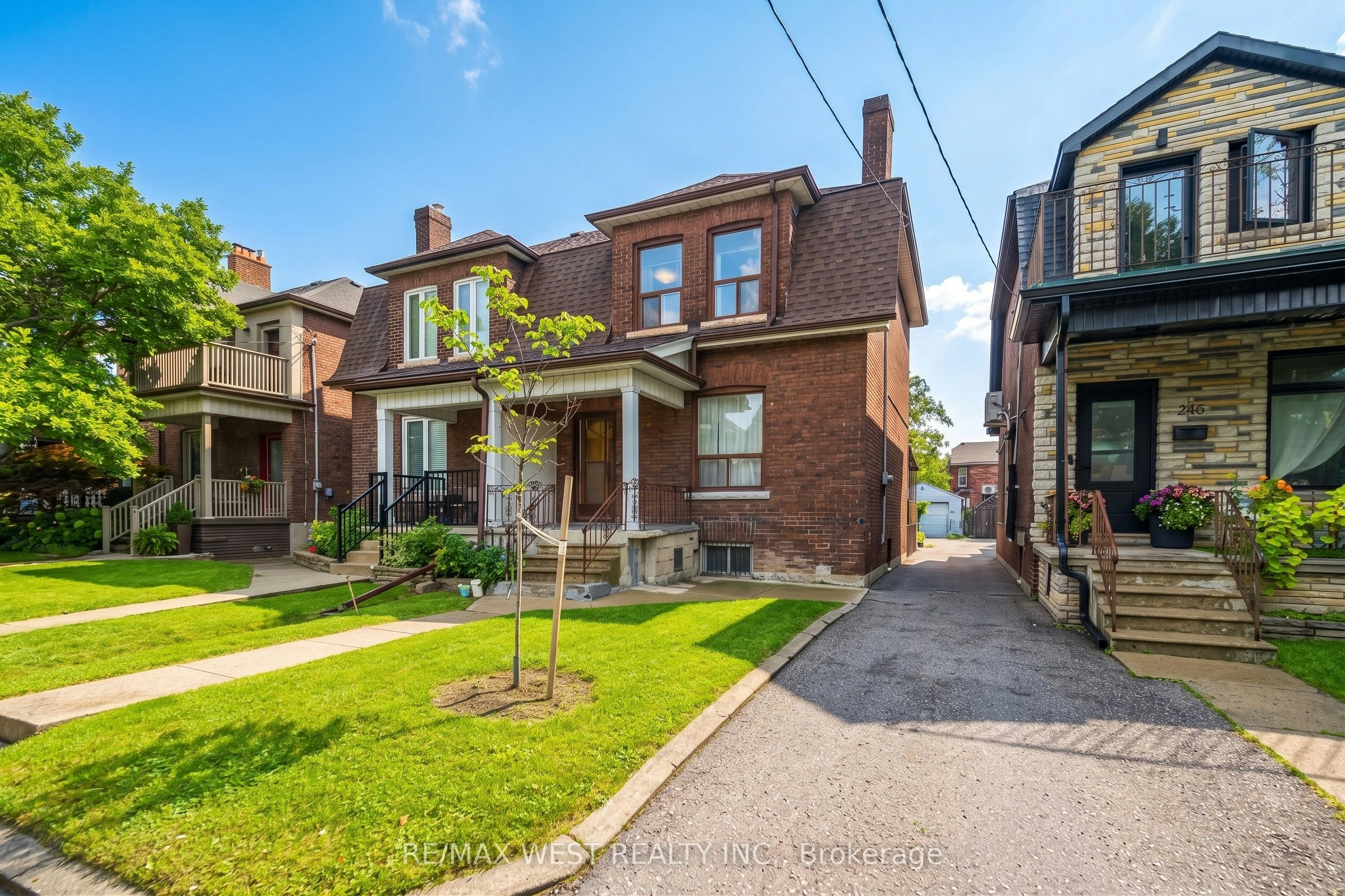 257 Delaware Avenue, Toronto, ON, M6H 2T7