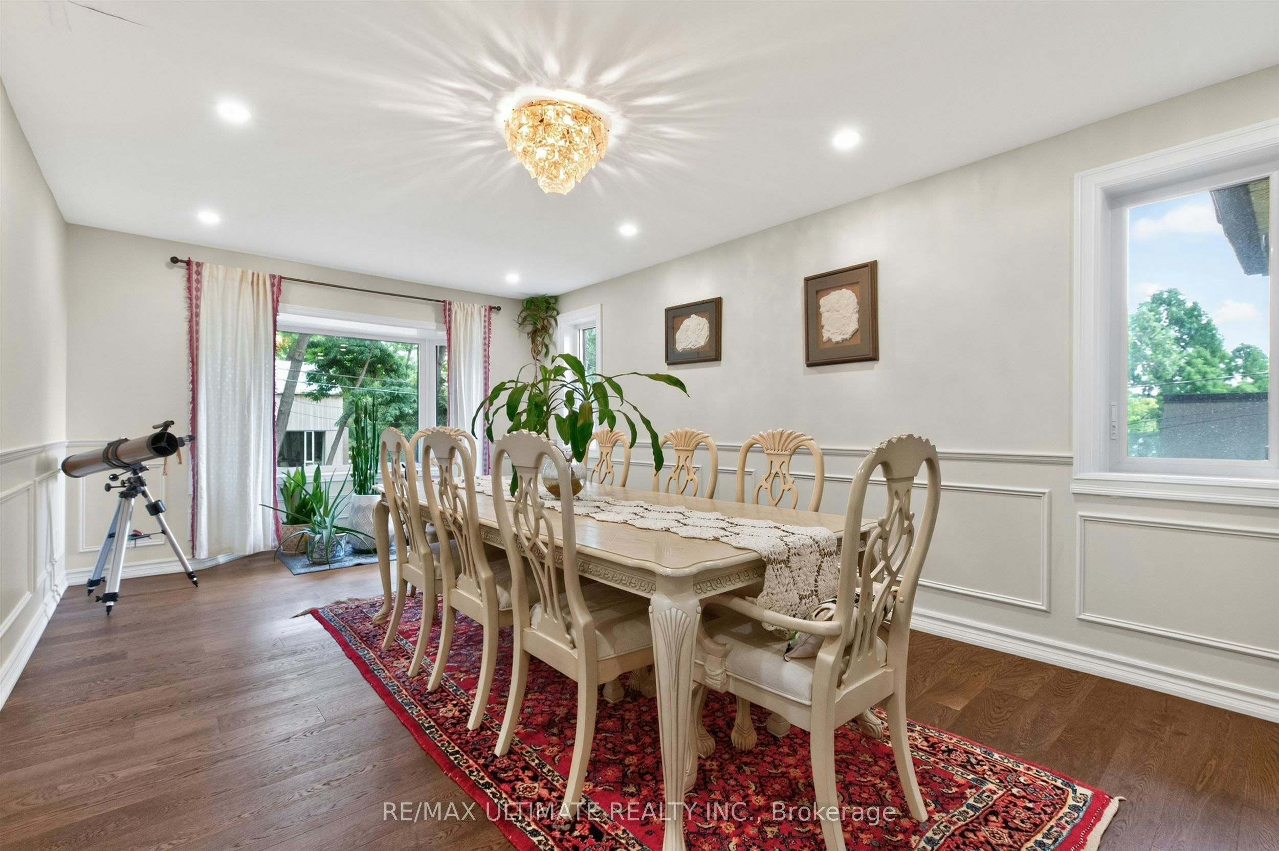Upper-39 Riverside Crescent, Toronto, ON, M6S 1B5 - 6