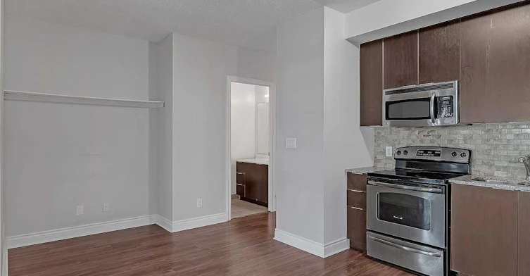 1906-16 Brookers Lane, Toronto, ON, M8V 0A5 - 6