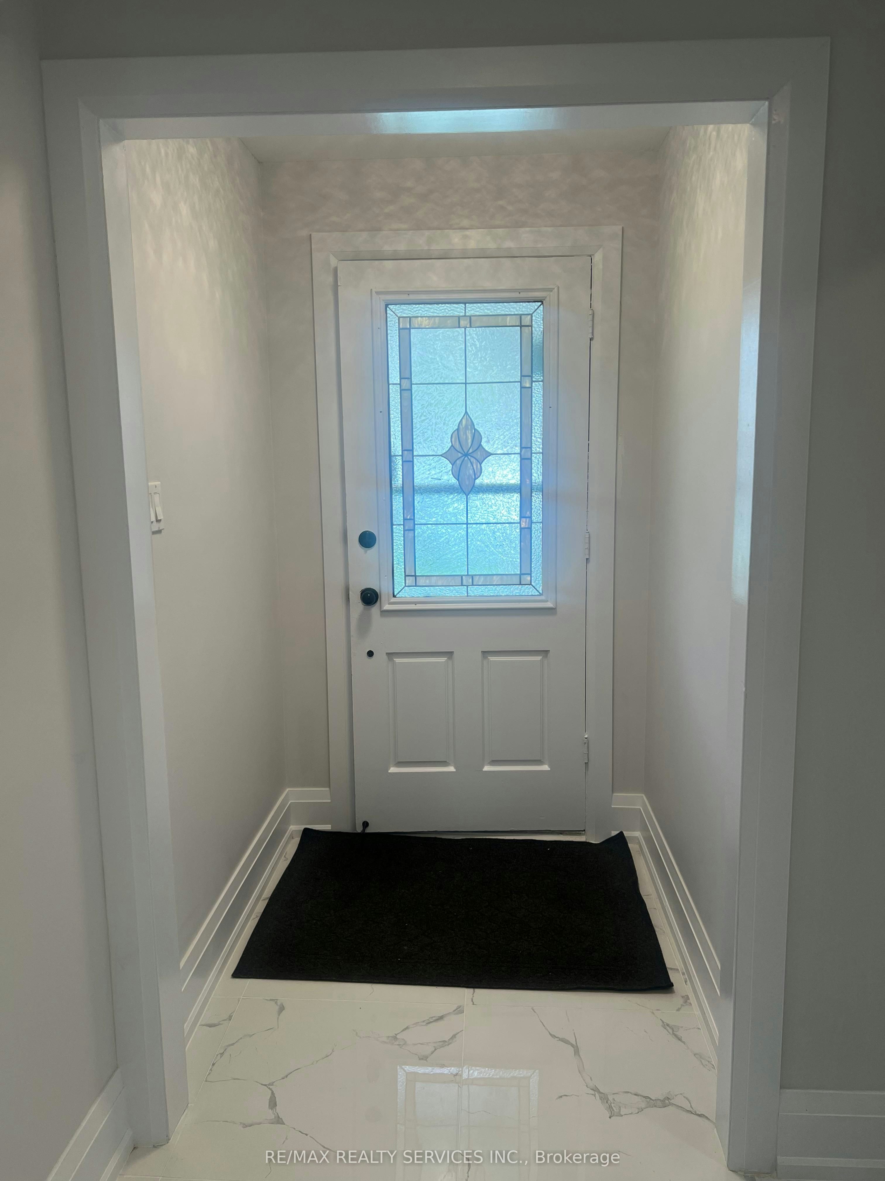 42 Dundalk Crescent, Brampton, ON, L6Z 2V1 - 2