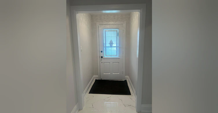 42 Dundalk Crescent, Brampton, ON, L6Z 2V1 - 2