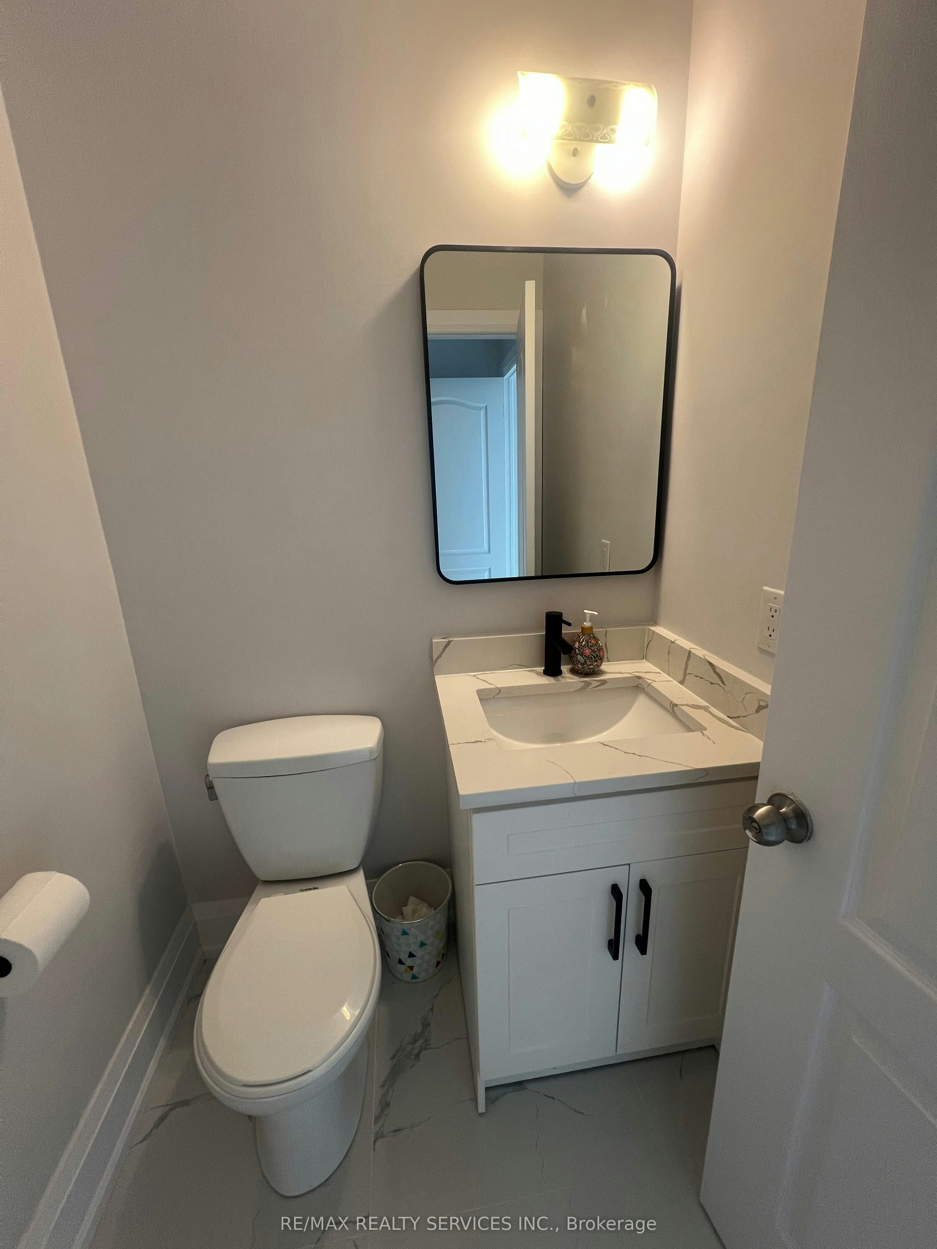42 Dundalk Crescent, Brampton, ON, L6Z 2V1 - 5
