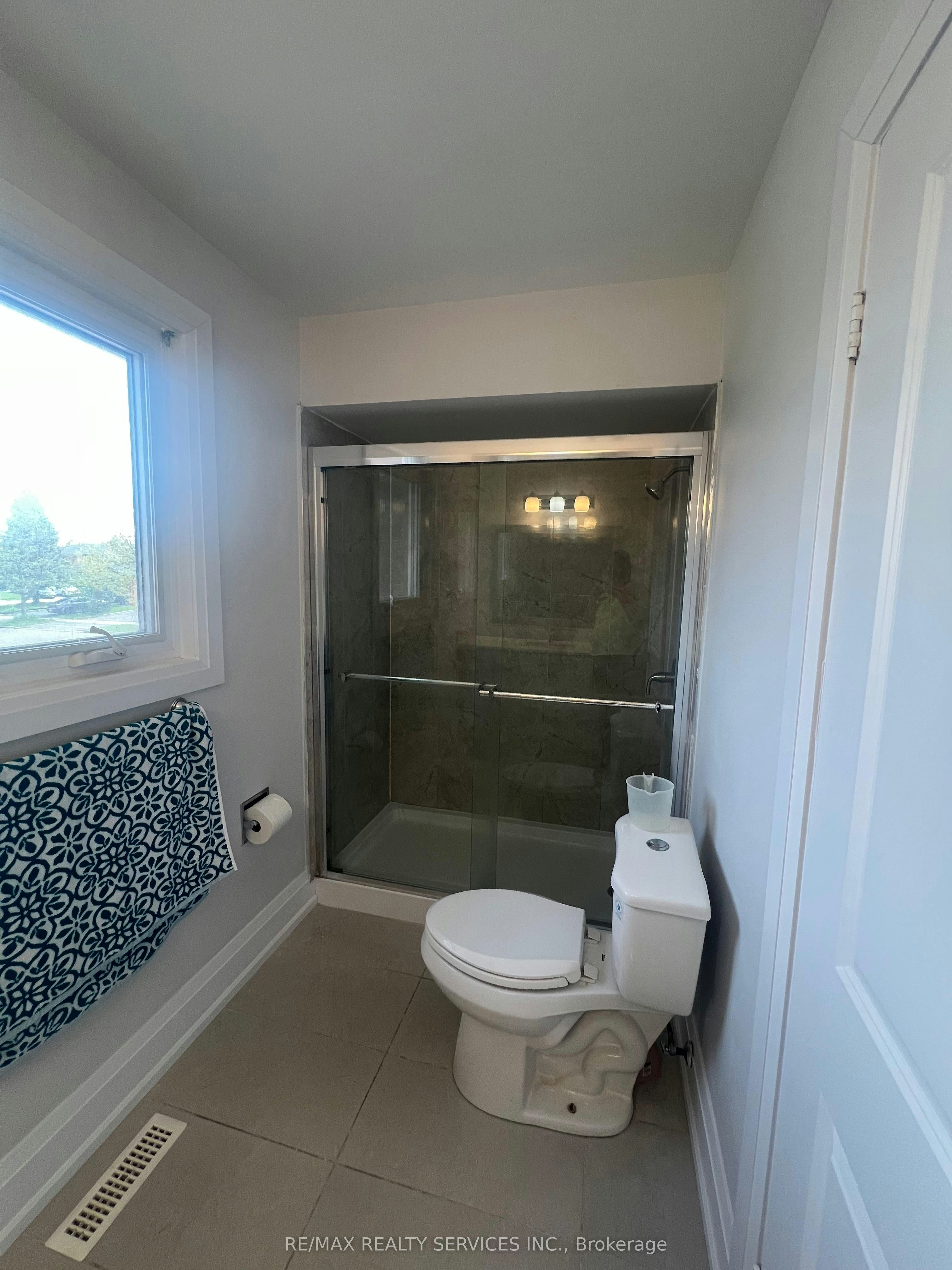 42 Dundalk Crescent, Brampton, ON, L6Z 2V1 - 13