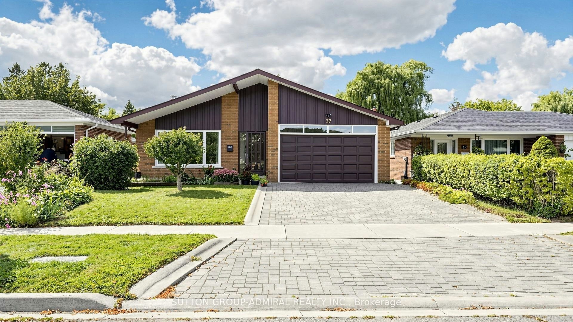 27 Warlingham Court, Toronto, ON, M9C 3K2