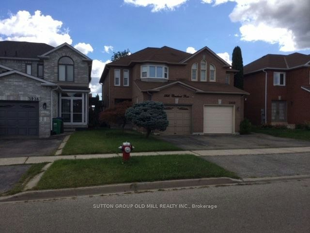 3926 Beechnut Row, Mississauga, ON, L5N 6X3