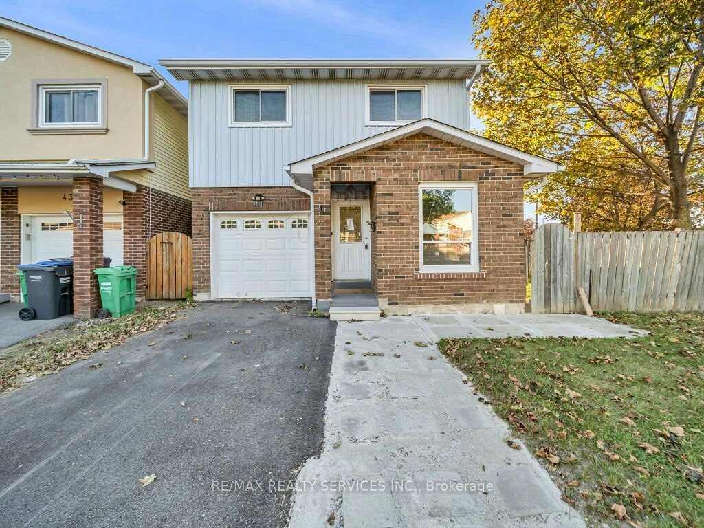 41 Simmons Boulevard, Brampton, ON, L6V 3V4