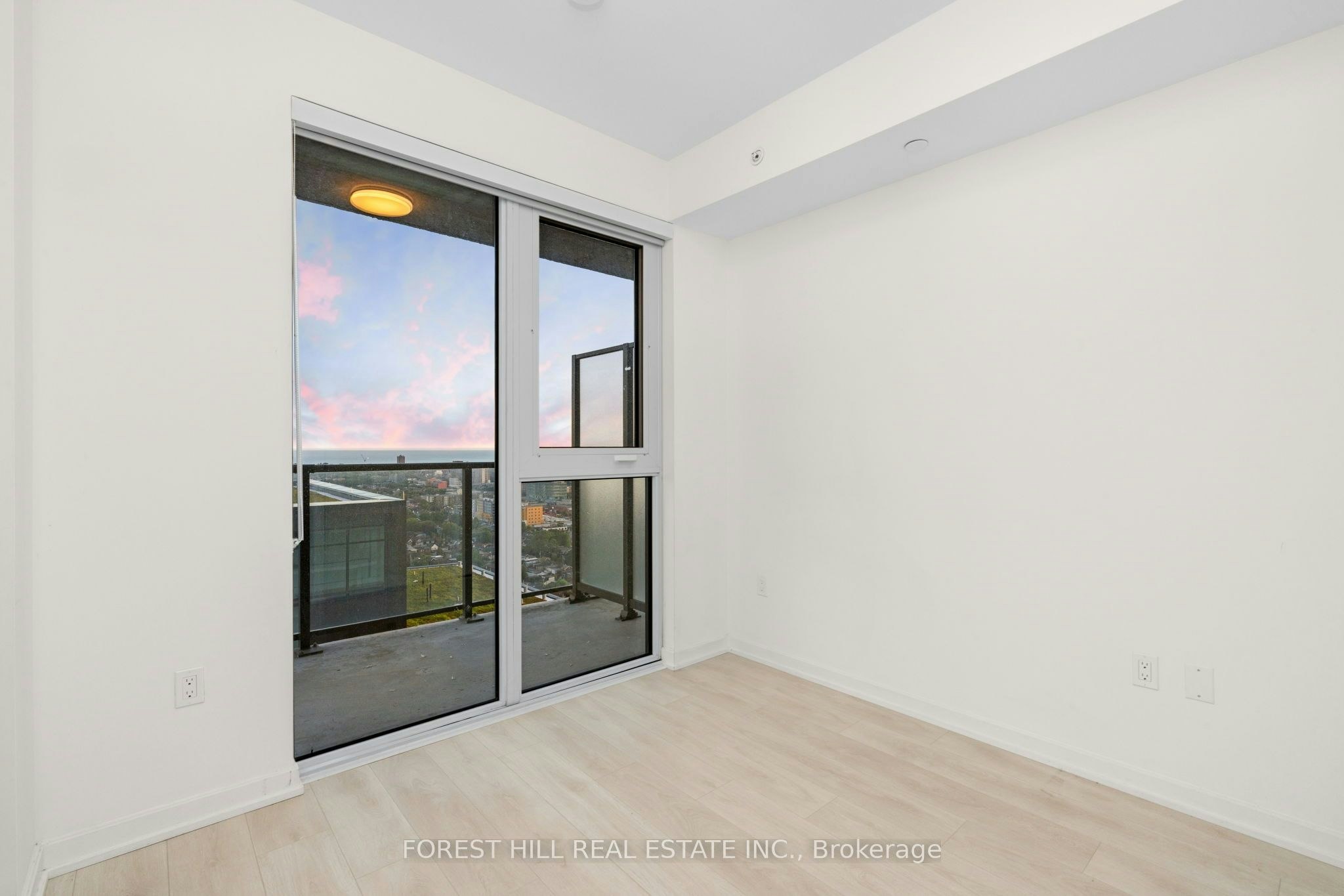 2809-1285 Dupont Street, Toronto, ON, M6H 0E3 - 12