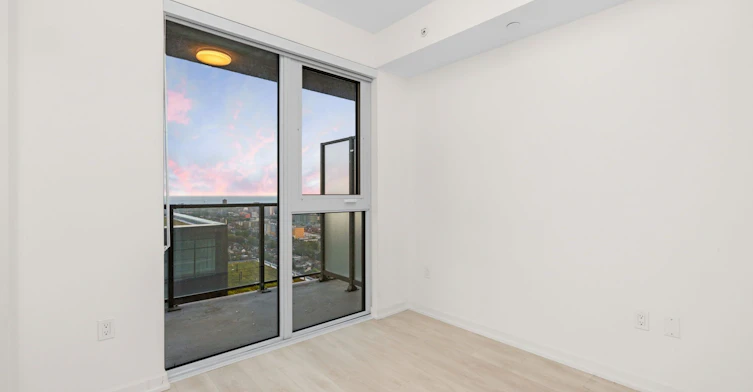 2809-1285 Dupont Street, Toronto, ON, M6H 0E3 - 12