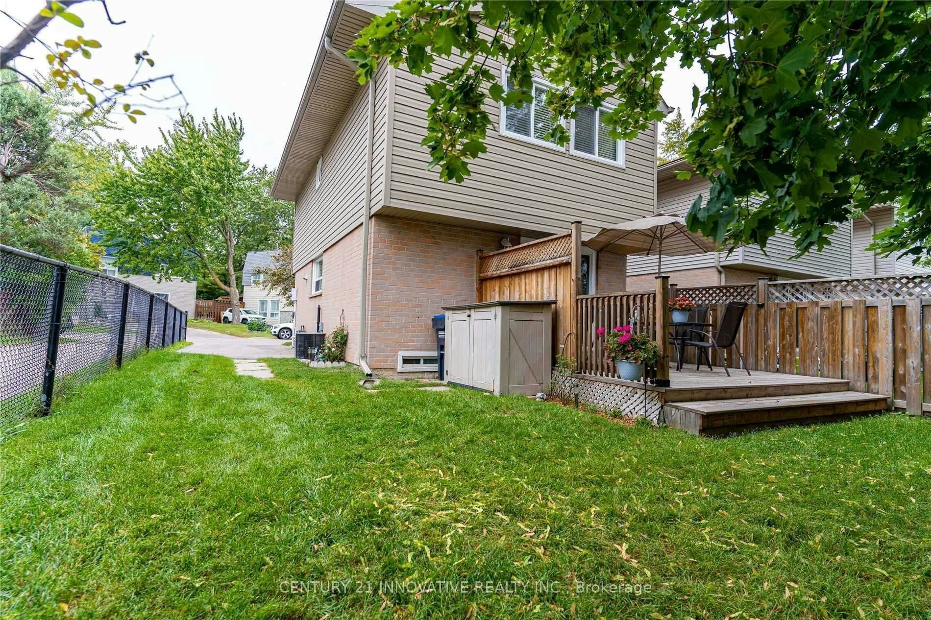 25 Gladstone Square, Brampton, ON, L6S 2H5 - 25